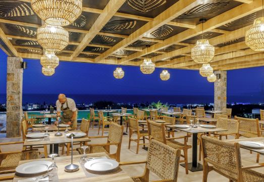 Deos Luxury Suites Hotel Overview