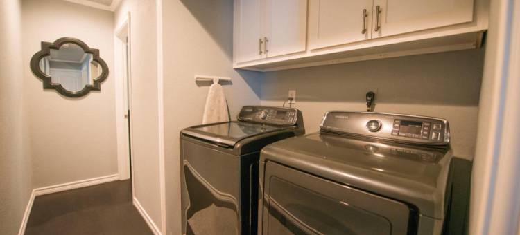 走到Silos的3张床的1960年代的平房附近贝勒(Walk to the Silos! 3 Bed 1960's Bungalow Near Baylor)图片