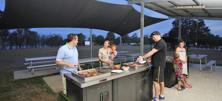 NRMA 索梅雷瑟特湖假日公园酒店(Nrma Lake Somerset Holiday Park)图片