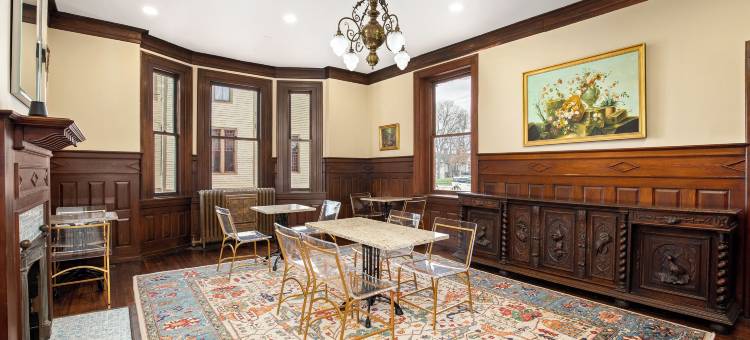 顶峰街旅馆(Summit Street Inns)图片