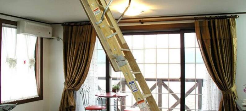 海洋兹普山上白色之家酒店(White House on the Hill HayanZip)图片