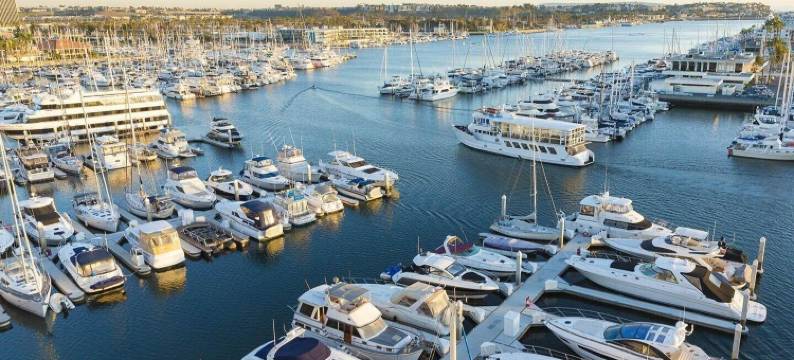 马里纳的豪华空间(Luxury Space in the Marina)图片