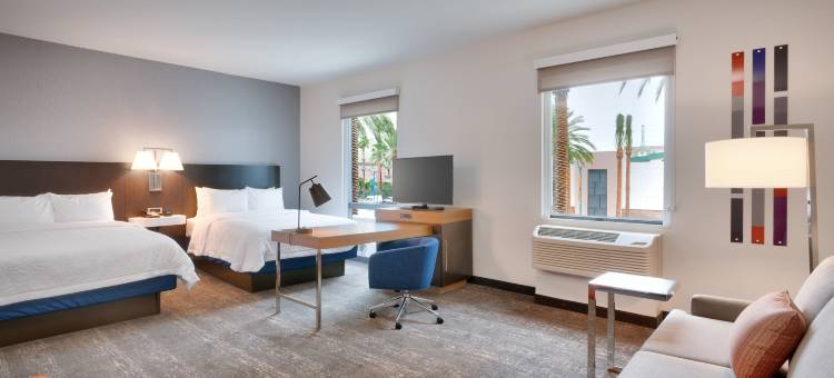 阿纳海姆度假会议中心欢朋套房酒(Hampton Inn & Suites Anaheim)图片