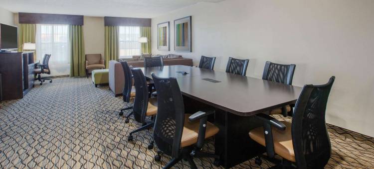 Wingate by Wyndham Roseville/Detroit图片