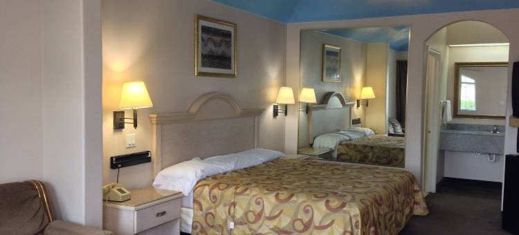 公路 290 西北高速公路卡默洛套房旅店(Camelot Inn & Suites Highway 290 NW Freeway)图片