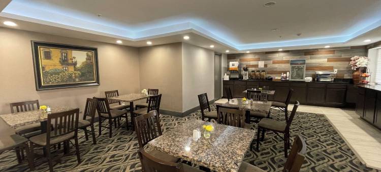辛辛那提北拉昆塔温德姆套房酒店(La Quinta Inn & Suites North)(La Quinta Inn by Wyndham Cincinnati North)图片