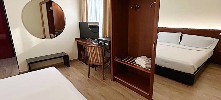 米兰蓝色维斯康蒂 iH 酒店(iH Hotels Milano Blu Visconti)图片