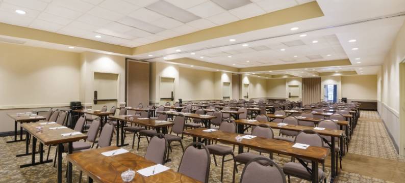 纳什维尔机场雷迪森酒店(Radisson Hotel Nashville Airport)图片