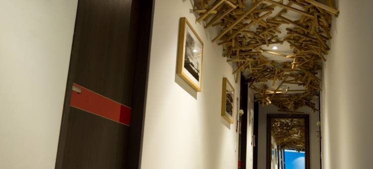 104艺术套房蓝色大门酒店(Hotel 104 Art Suites)图片
