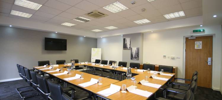 Holiday Inn Express 纳尼顿(Holiday Inn Express Nuneaton)图片