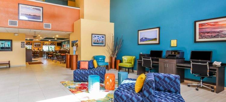 舒适套房酒店-坦帕布兰登(Comfort Suites Tampa - Brandon)图片