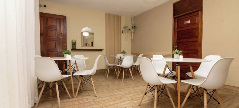 进出酒店(In & Out Hotel)图片