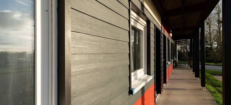 坎佩尔莱恩佐酒店 - 基里亚德直营酒店(Enzo Hotels Quimperle by Kyriad Direct)图片