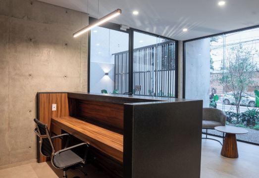 Lapso Asis Hotel Overview