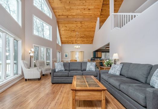 Mountain Meadow Hotel Overview