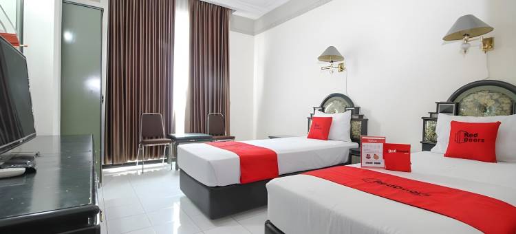 阿库尔酒店玛琅博罗米特拉红门(Akur Hotel Malioboro Mitra RedDoorz)图片