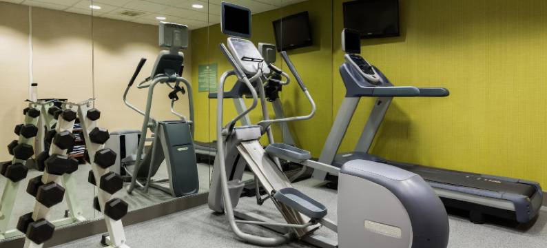 圣路易斯河港机场西长住套房酒店(Larkspur Landing Extended Stay Suites St Louis Riverport)图片