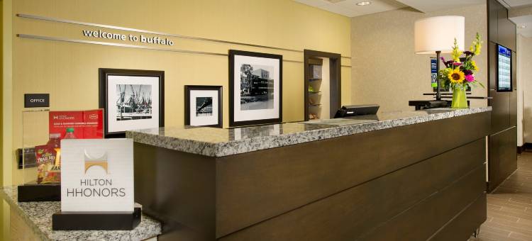 水牛城机场欢朋套房酒店(Hampton Inn & Suites Buffalo/Airport)图片
