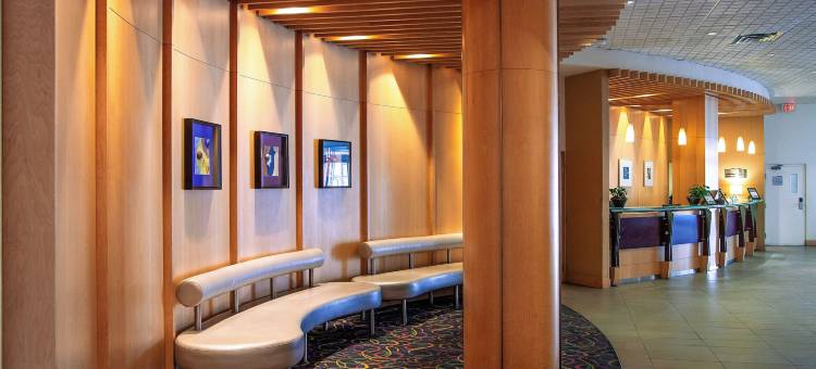 iHOTEL & 会议中心红鹿(IHotel and Conference Centre Red Deer Formerly Radisson)图片