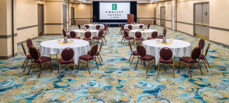 西雅图塔科马国际机场希尔顿安泊酒店(Embassy Suites by Hilton Seattle Tacoma International Airport)图片