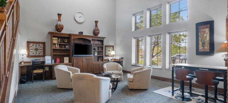 格林贝东美吟温德姆酒店(AmericInn by Wyndham Green Bay East)图片