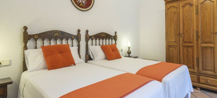 Mansion in Ibiza with Pool near Sandy Beach图片