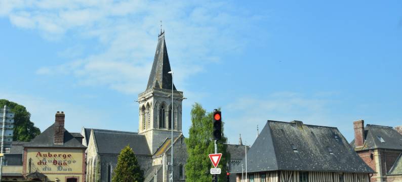 Cottage in Le Bourg-Dun near the Sea图片