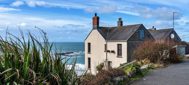 Cottage in Sennen Cove with Stunning Beach Views图片