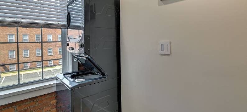 现代科霍斯度假屋，配有电壁炉！(Contemporary Cohoes Retreat w/ Electric Fireplace!)图片