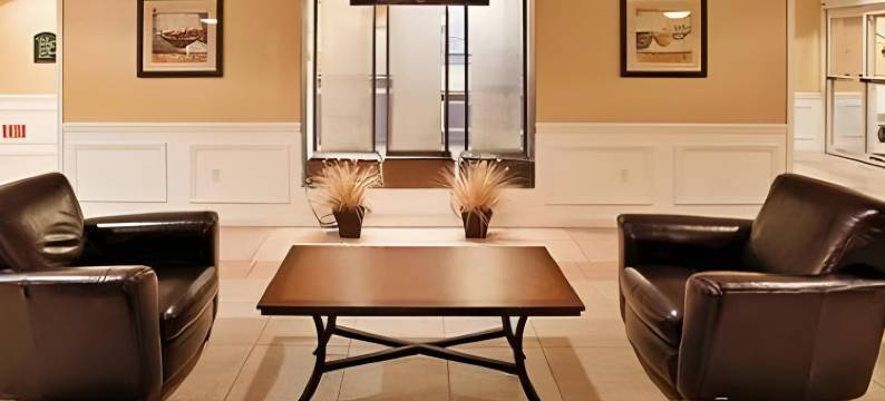 智选假日套房酒店威奇托机场 by IHG(Holiday Inn Express & Suites Wichita Airport by IHG)图片