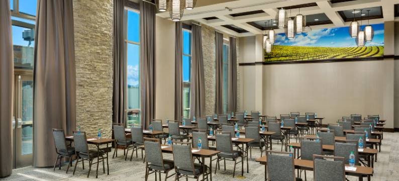 希尔顿欢朋套房酒店-纳帕(Hampton Inn & Suites Napa)图片