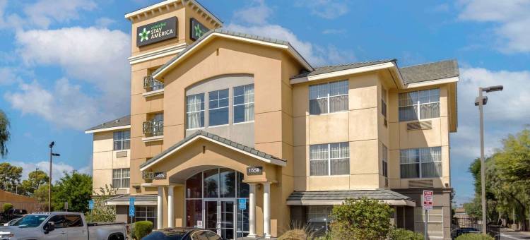 美洲长住套房酒店-拉斯维加斯火烈鸟(MainStay Suites Las Vegas Flamingo)图片