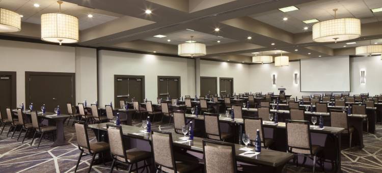 希尔顿费城机场大使套房酒店(Embassy Suites by Hilton Philadelphia Airport)图片