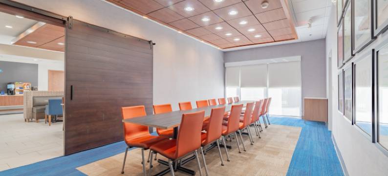 马里恩智选假日套房酒店(Holiday Inn Express & Suites MARION by IHG)图片