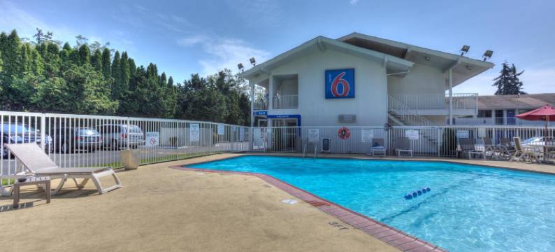 波特兰南6号汽车旅馆 - 奥斯威戈湖 - 提加(Motel 6 Tigard, or - Portland South - Lake Oswego)图片