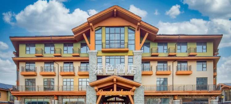 柒色酒店(长白山西景区旅游服务集散中心店)图片