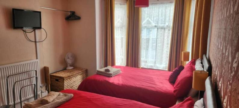 OYO双棕榈宾馆(OYO Twins Palms Guest House)图片