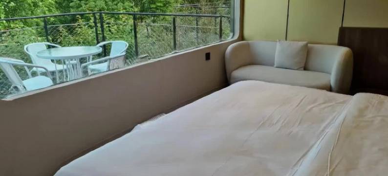 南山火车主题酒店图片