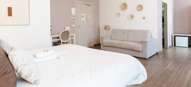 卡萨韦利亚酒店(Hôtel Casabella Cannes Mouans Sartoux)图片