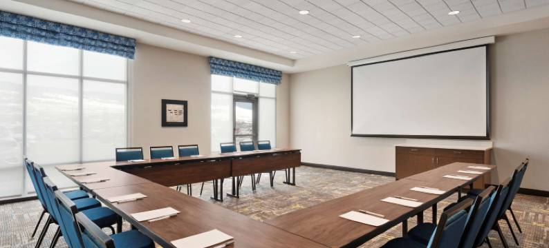 希尔顿旗下欢朋酒店及套房-基洛纳机场(Hampton Inn & Suites by Hilton Kelowna Airport BC)图片