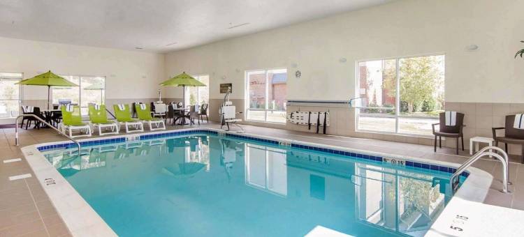 马利耶塔派克斯伯格市舒适套房酒店(Comfort Suites Marietta-Parkersburg)图片