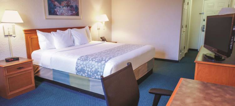 莫林机场拉昆塔温德姆酒店(La Quinta Inn by Wyndham Moline Airport)图片