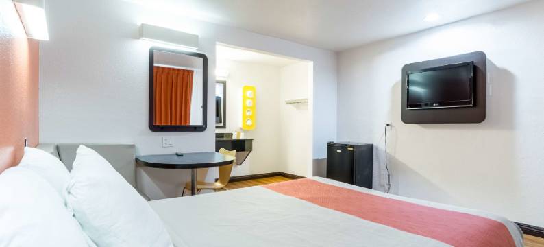 加利福尼亚里布市 - 汤加利福尼亚大学 6号汽车旅馆(Motel 6 Riverside, CA - UCR East)图片