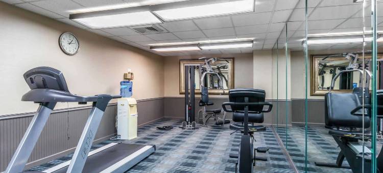 克里夫兰机场舒适酒店(Comfort Inn Cleveland Airport)图片