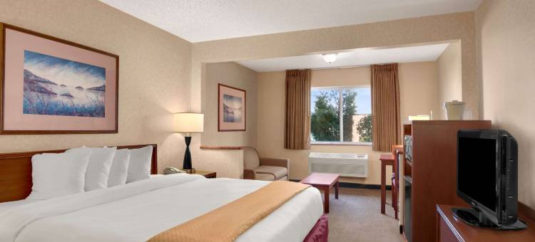 丹佛西-联邦中心呗盟套房酒店(Baymont by Wyndham Golden/Red Rocks)图片