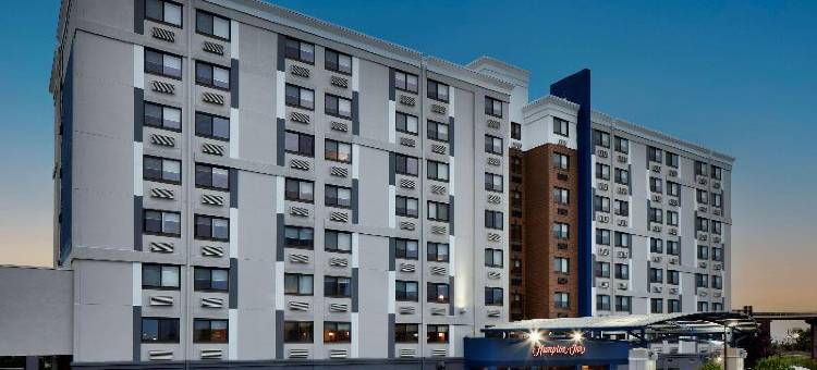 纽瓦克机场希尔顿欢朋酒店(Hampton Inn by Hilton Newark Airport)图片