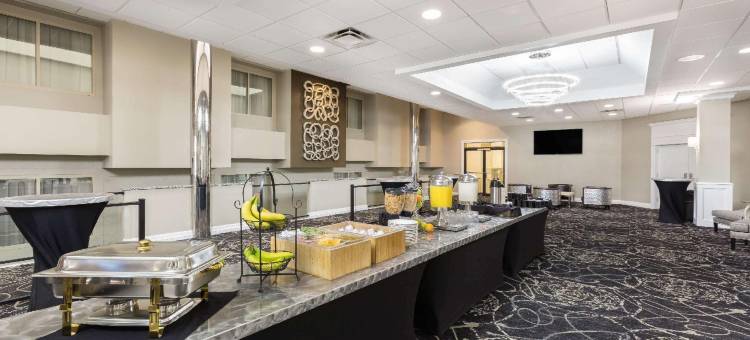 克拉丽奥得梅因机场旅馆(Clarion Inn Des Moines Airport)图片
