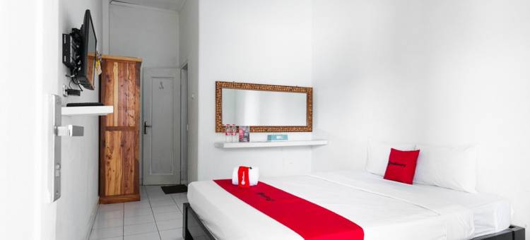 格罗约根塞武塔旺曼古附近的红门(RedDoorz Near Grojogan Sewu Tawangmangu)图片