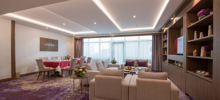 吉达大陆温德姆华美达酒店(Ramada by Wyndham Continental Jeddah)图片
