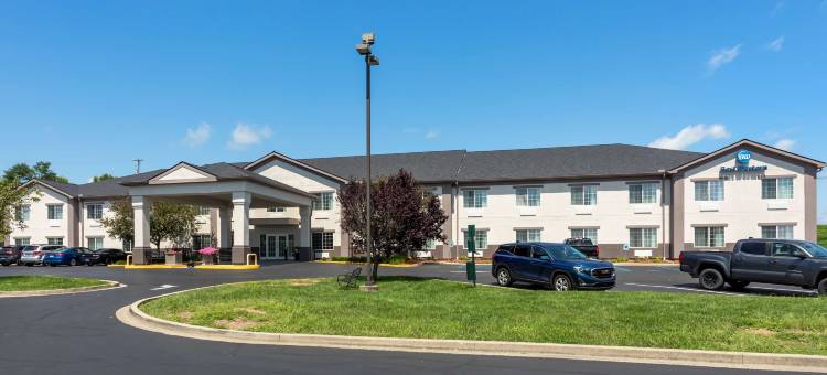 劳伦斯堡贝斯特韦斯特酒店(Best Western Lawrenceburg Inn)图片